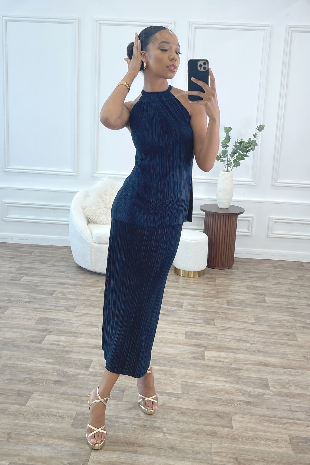 TIANA PLISSE PLEATED NAVY MAXI SKIRT Honor Gold