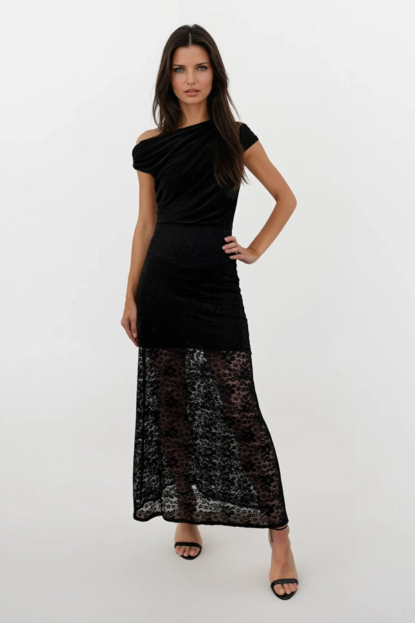 REGAN BLACK LACE MAXI SKIRT