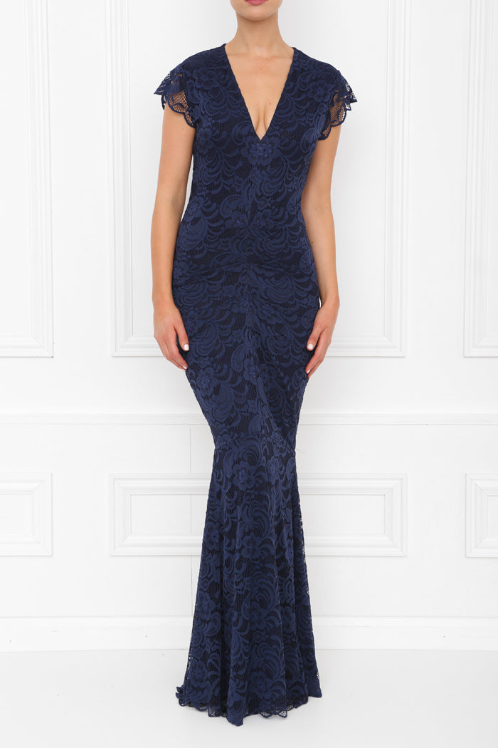 LANA MAXI NAVY FISHTAIL FRONT 7X0A8619